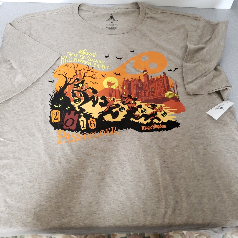 2016 Disney Halloween passholder tshirt